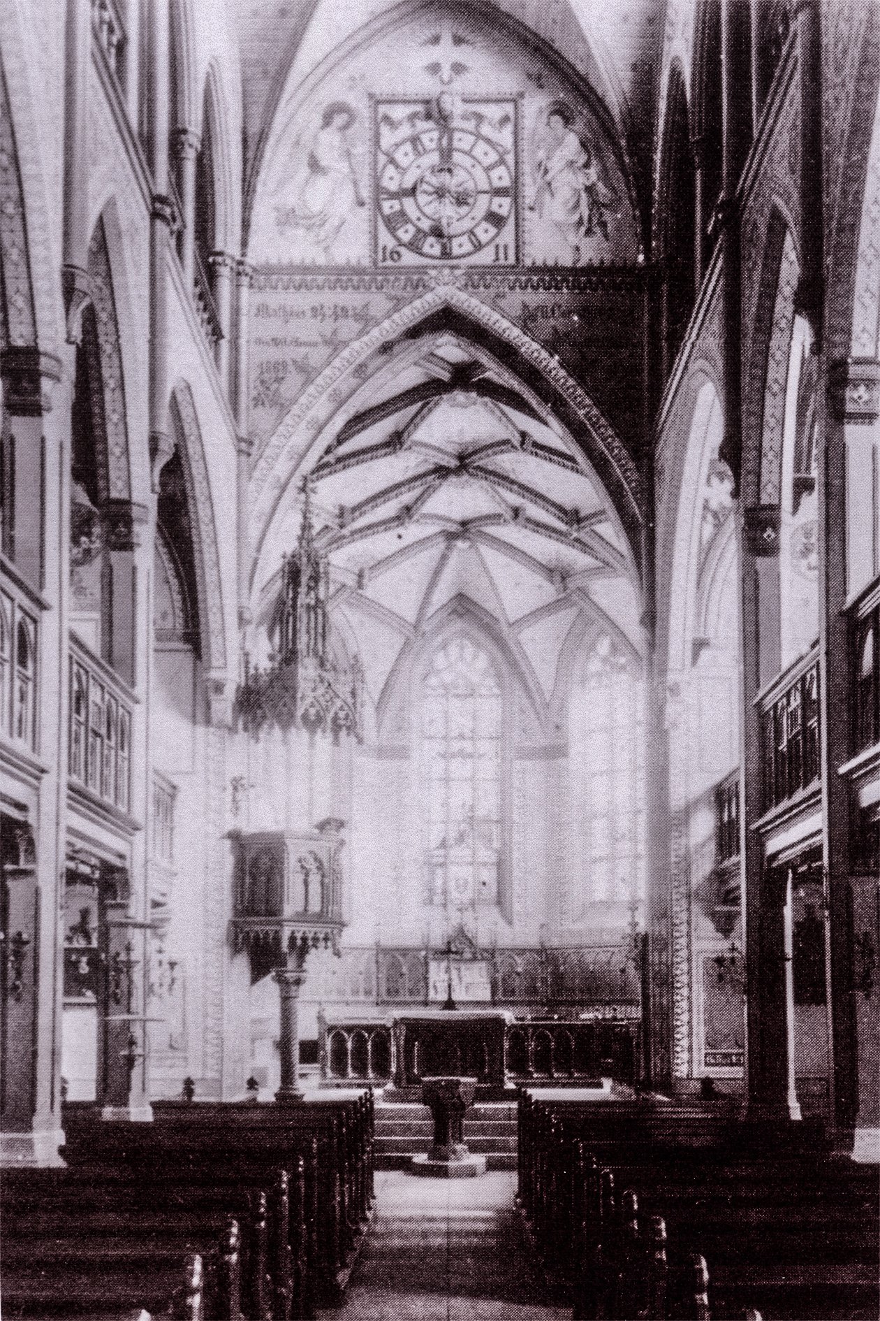 Stadtkirche Gaildorf Stadtkirche Gaildorf in der Dolmetschfassung. Blick vom Schiff zum Chor