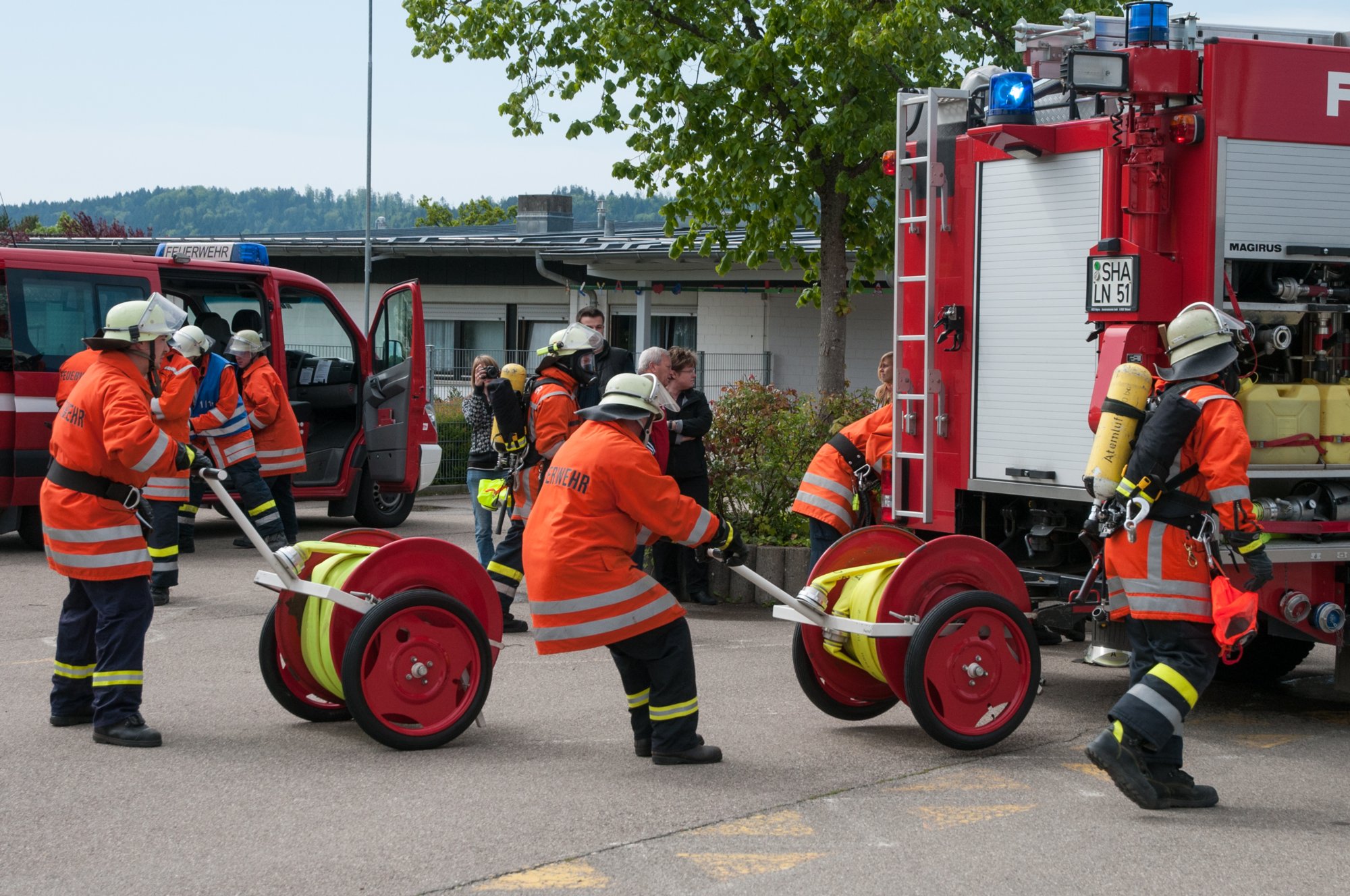 Einsatzübung Feuerwehr Oberrot an der GHS Einsatzübung Feuerwehr Oberrot an der GHS