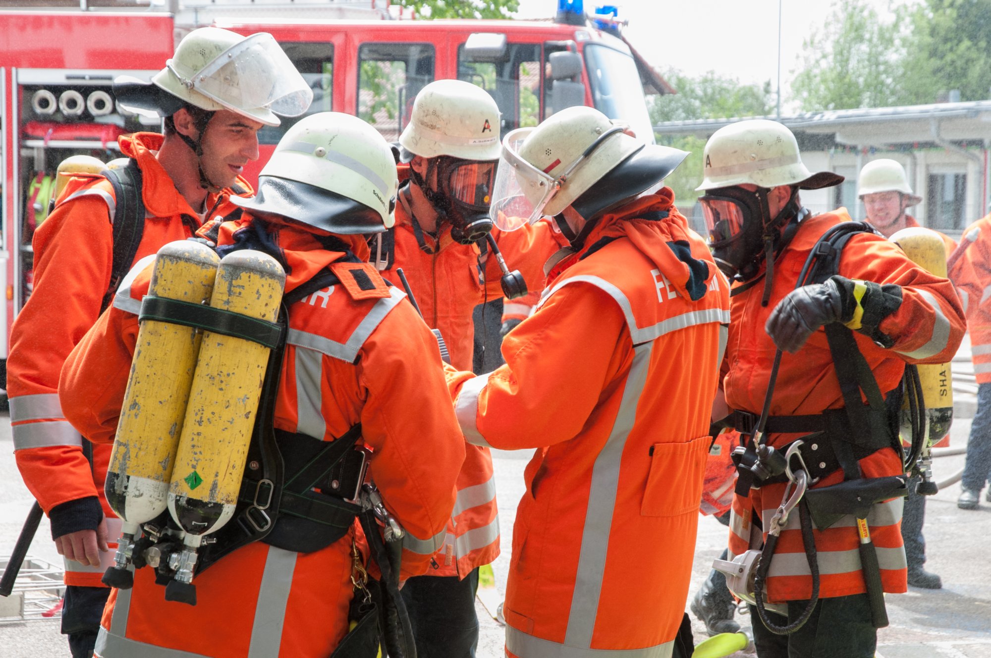 Einsatzübung Feuerwehr Oberrot an der GHS Einsatzübung Feuerwehr Oberrot an der GHS