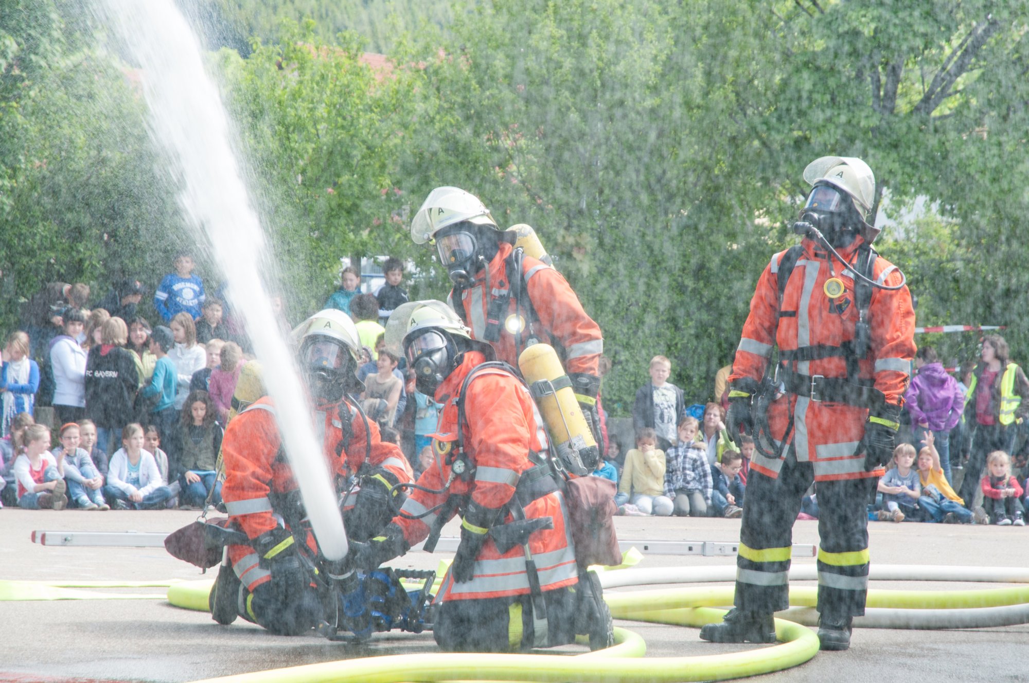 Einsatzübung Feuerwehr Oberrot an der GHS Einsatzübung Feuerwehr Oberrot an der GHS