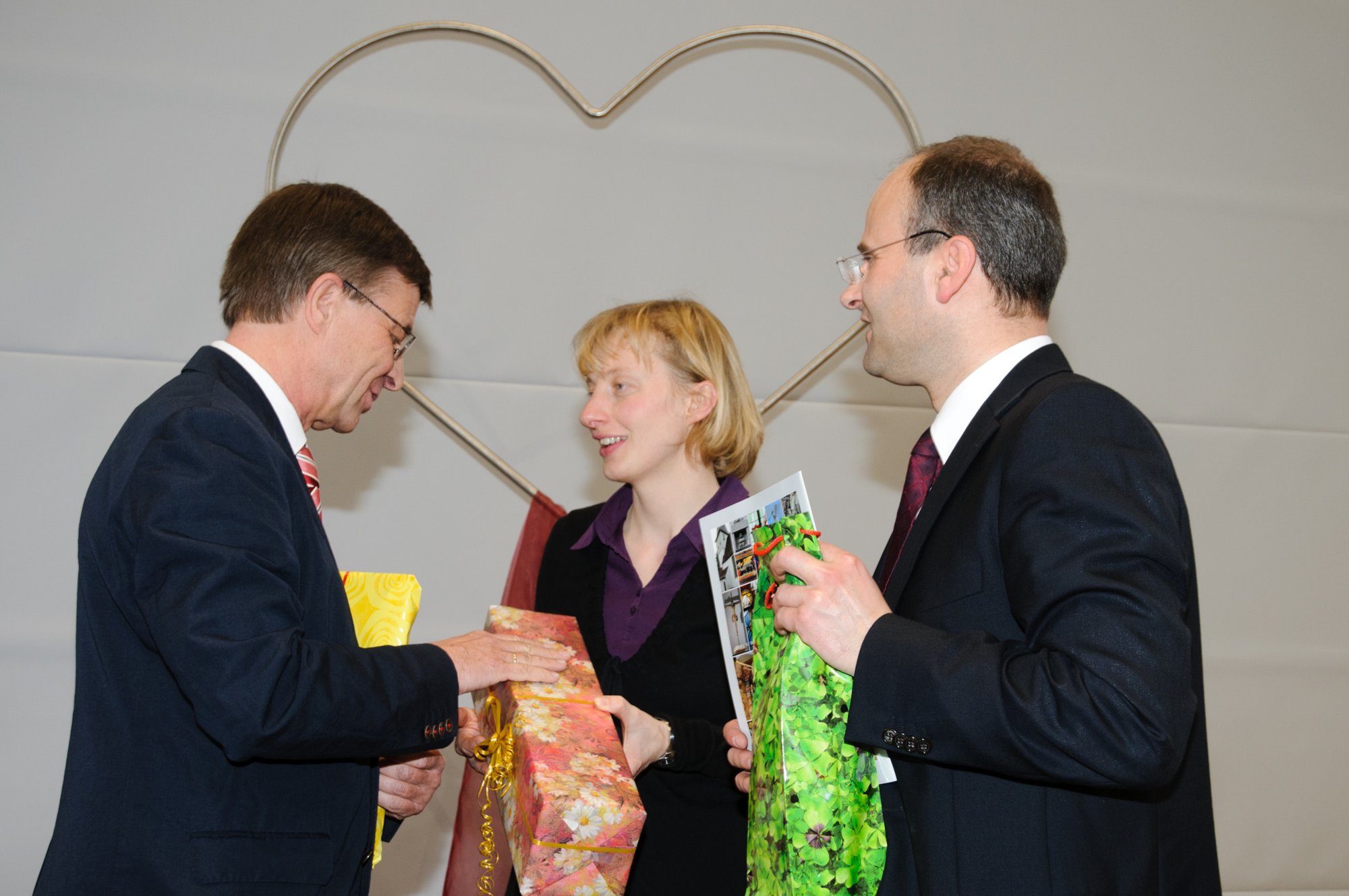 Investitur von Pfarrer Jochen Baumann Eberhard Schneider heißt das Ehepaar Sabine und Jochen Baumann im kleinen, aber feien Kirchenbezirk Gaildorf willkommen.