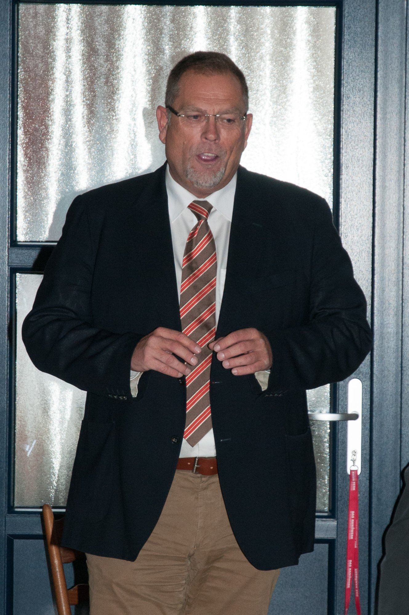 Jahreshauptversammlung der Forstbetriebsgemeinschaft Oberrot Jahreshauptversammlung der Forstbetriebsgemeinschaft Oberrot. Helmut W. Rüeck, Landtagsabgeordneter der CDU.