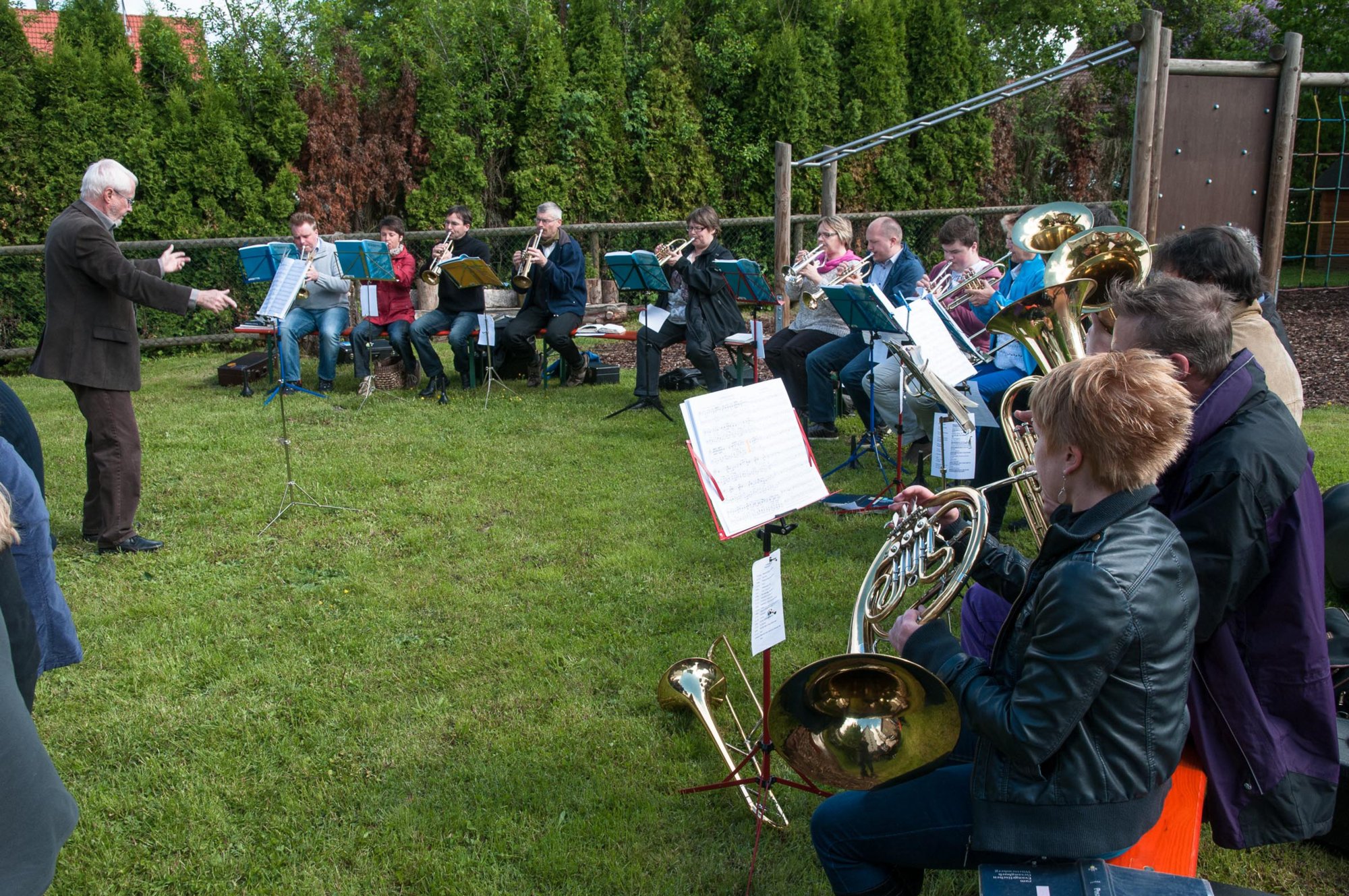 Rottalgottesdienst 2013 Die Kapelle bleibt auf dem Stielberg. Rottalgottesdienst am Pfingstmonatg im Pfarrgarten Hausen.