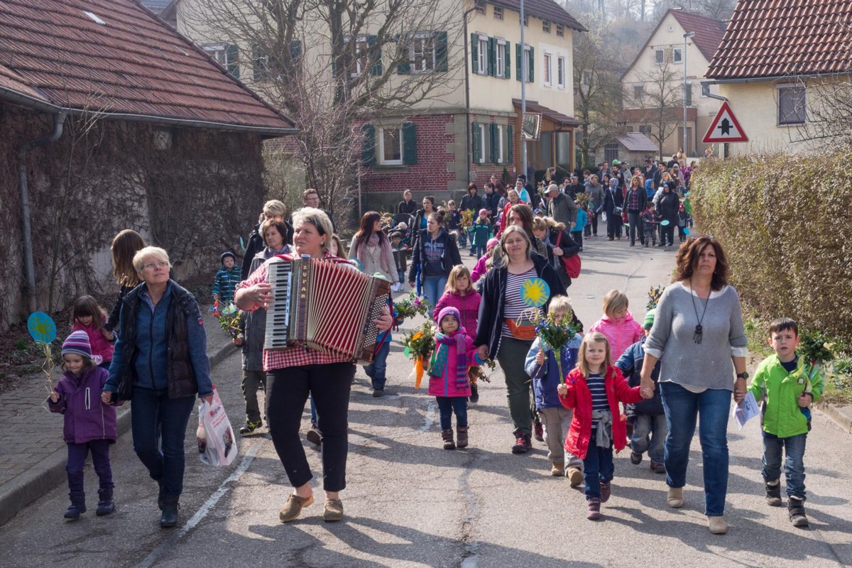 Fruehlingsbegruessen in Oberrot Fruehlingsbegruessen in Oberrot