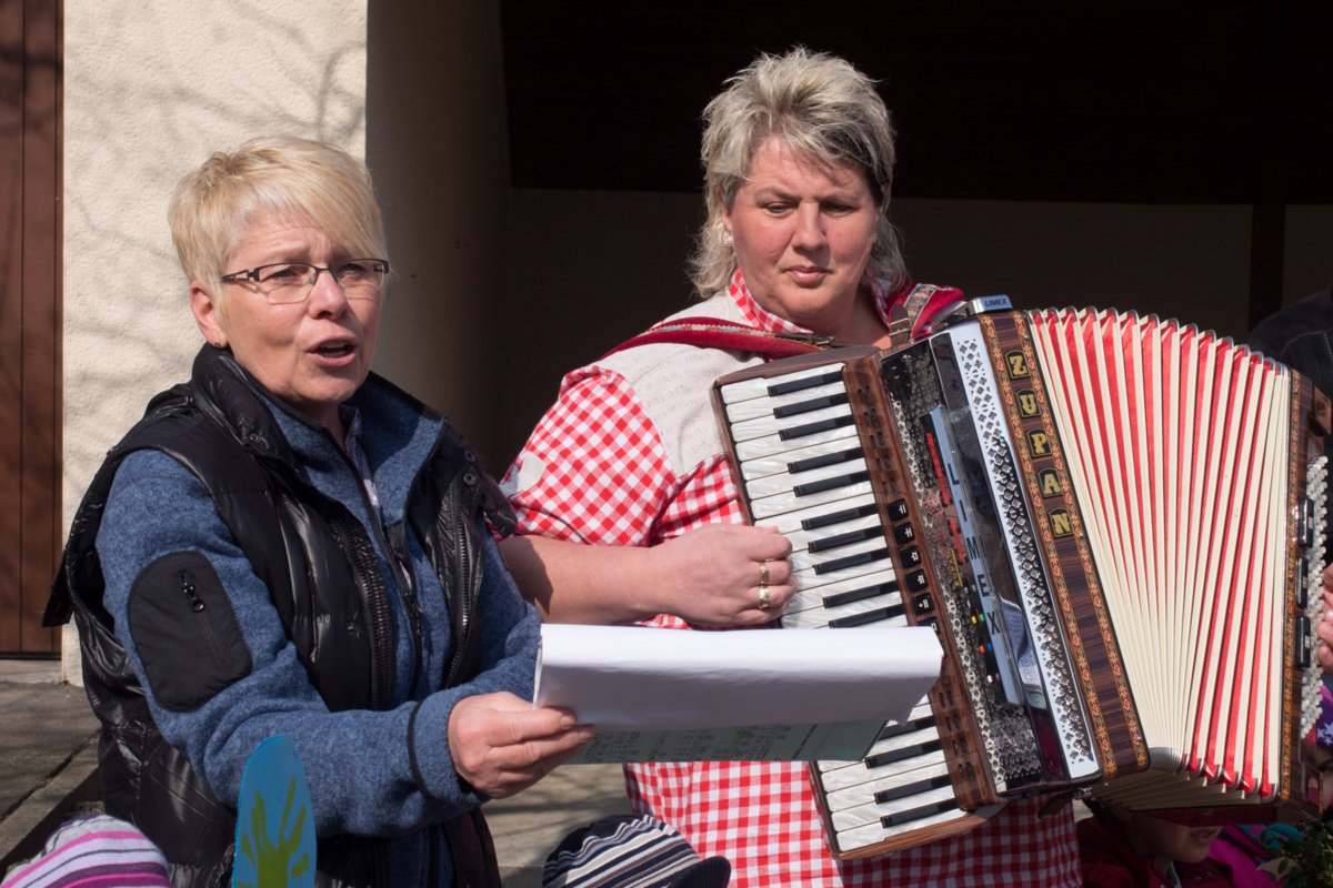 Fruehlingsbegruessen in Oberrot Fruehlingsbegruessen in Oberrot