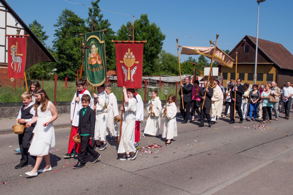 20150604_fronleichnam_hausen_014 