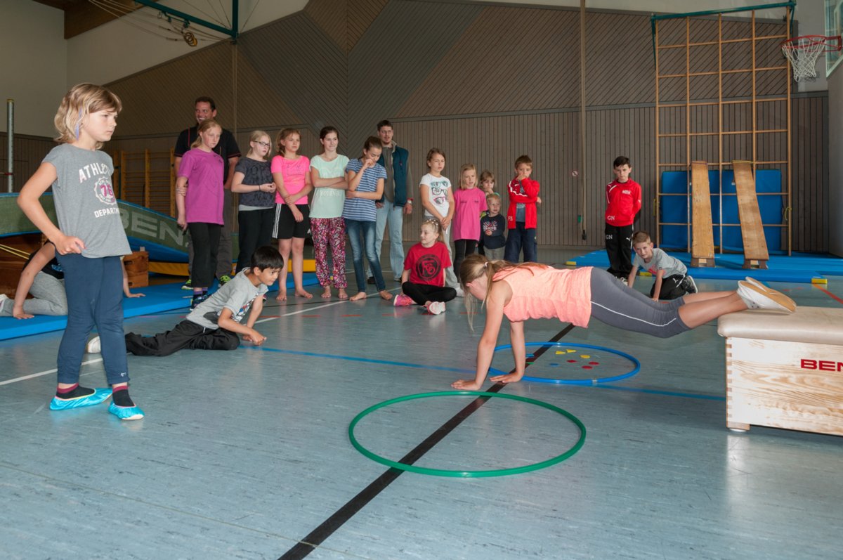 10 Jahre Sportabzeichen Oberrot 10 Jahre Sportabzeichen in Oberrot. Mitmachangebote beschlossen den Nachmittag.