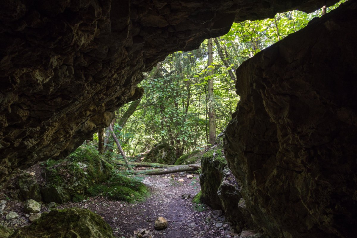 Bocksteinhöhle Wanderung mit Route: Setzingen - Lonetal m. Bocksteinhöhle (nur Andreas, da zu steiler Aufstieg ohne Stecken), Hohlenstein - Lindenau (Tee-Kuchen-Bier-Pause) - Setzingen