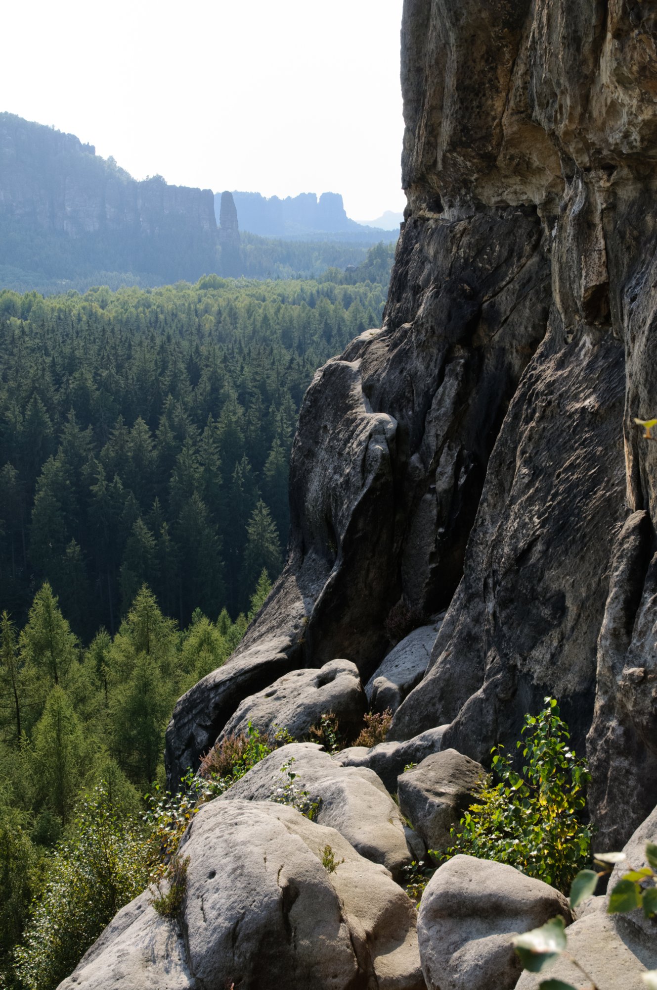 Wanderung zum Kuhstall Wanderung vom Lichtenhainer Wasserfall zum Kuhstall und wieder zurück über das Kirnitzschtal.