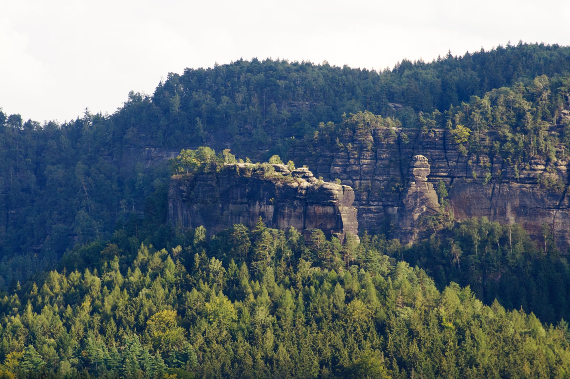 Wanderung zum Kuhstall Wanderung vom Lichtenhainer Wasserfall zum Kuhstall und wieder zurück über das Kirnitzschtal.