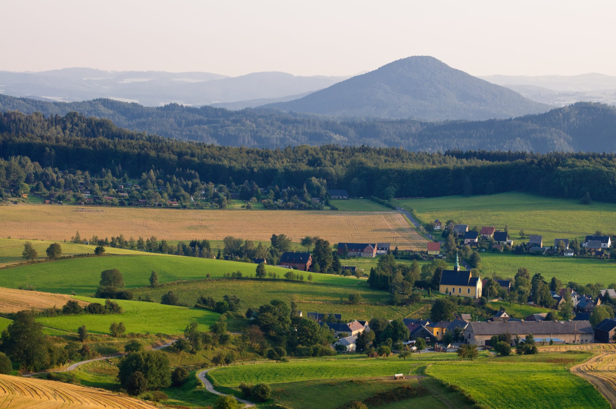 Weifbergturm Auf dem Weifbergturm. Blick hinunter nach Hinterhermsdorf.