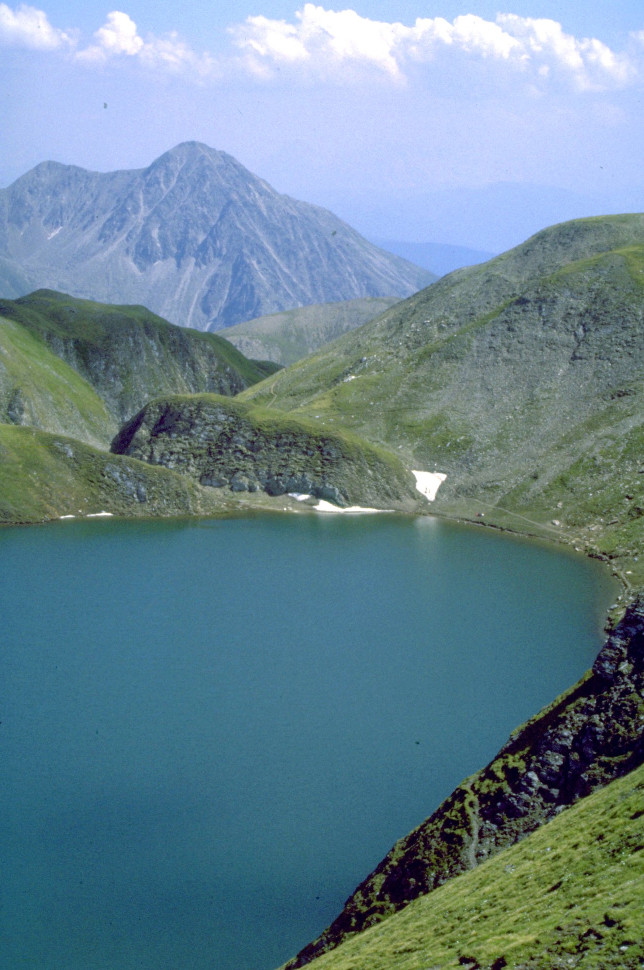 Wilder See Wilder See (2532 m) unterhalb der Wilden Kreuzspitze. Aufstieg von Mauls (940 m) über die Ritzailhöfe. Höhendifferenz 1582 m!