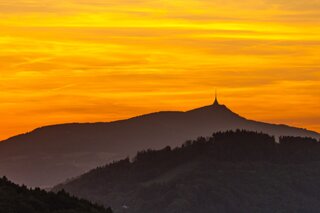 P1196311