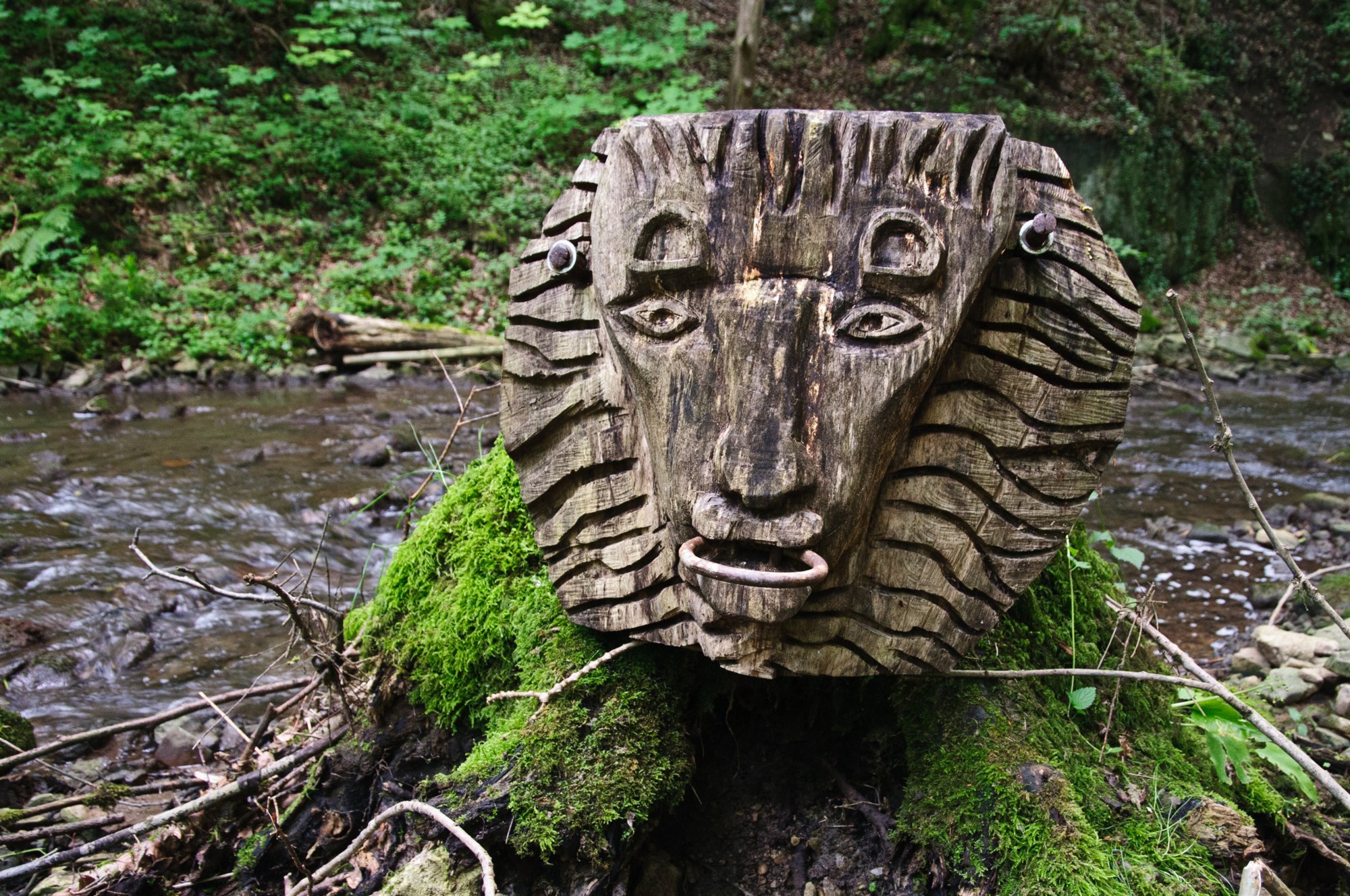 Kunst am Staig entlang der Gronach Wanderung von Gröningen über die Klosterruine Anhausen, Bölgental, Jagsttal und Hammerschmiede zurück nach Gröningen.