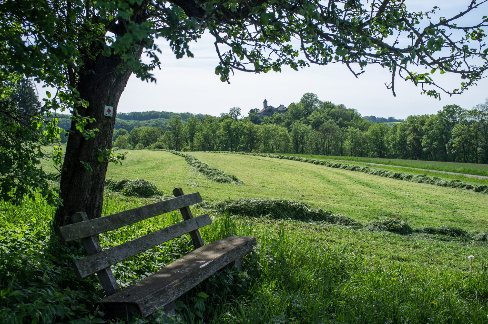 Lobenhausen Lobenhausen. Wanderung von Kirchberg (Wanderparkplatz) nach Mistlau. Über Bölgental, ehemal. Heinzenmühle, Baierlestein, Lobenhausen und teufelsklinge zurück nach Kirchberg.