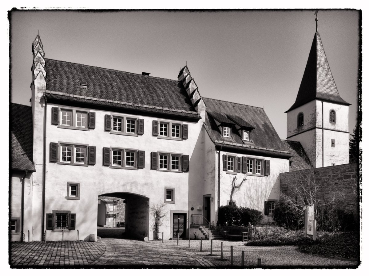 Kloster Schöntal Kloster Schöntal im Jagsttal. Wanderung vom Kloster Schöntal über den jüdischen Friedhof nach Jagsthausen und nach Berlichingen