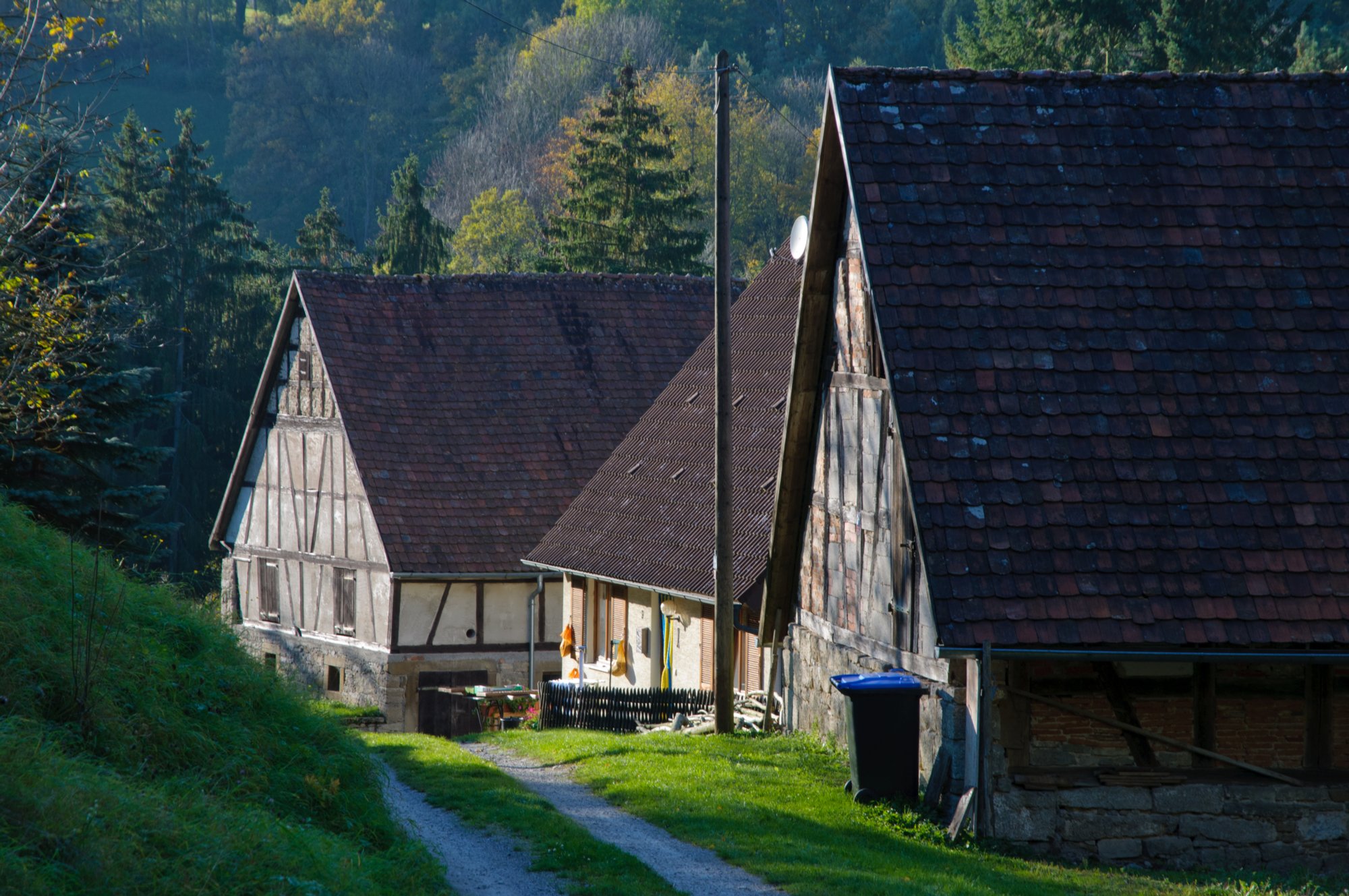 Wanderweg vom Schloss Stetten zur Burg Tierberg Wanderung von Schloss Stetten nach Tierberg.