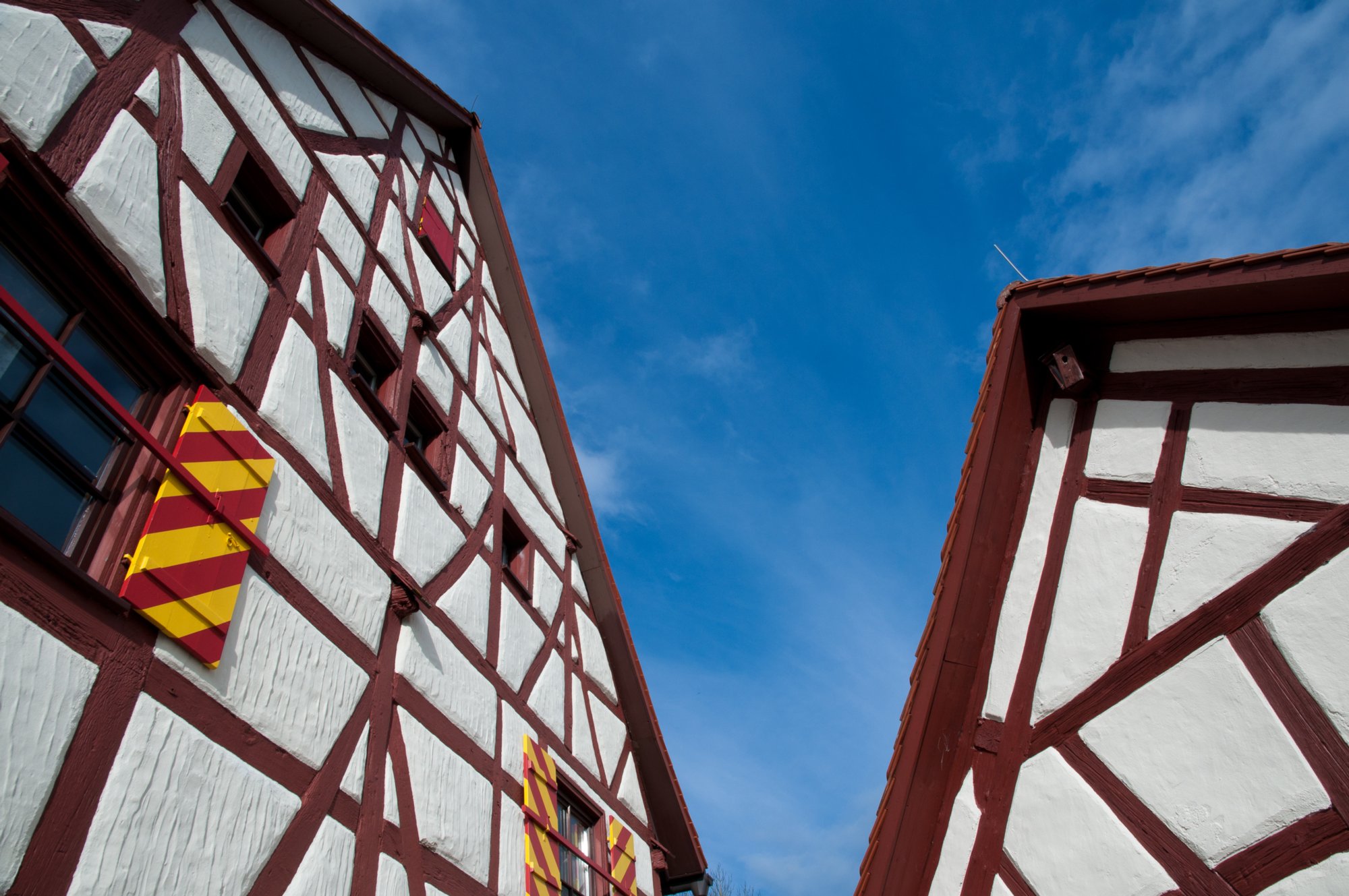 Burg Derneck Wanderung von Bichishausen über den Aussichtspunkt Bürzel nach Derneck und von dort über den Steilaufstieg nach Hohengundelfingen. Von dort Abstieg zurück nach Bichishausen.